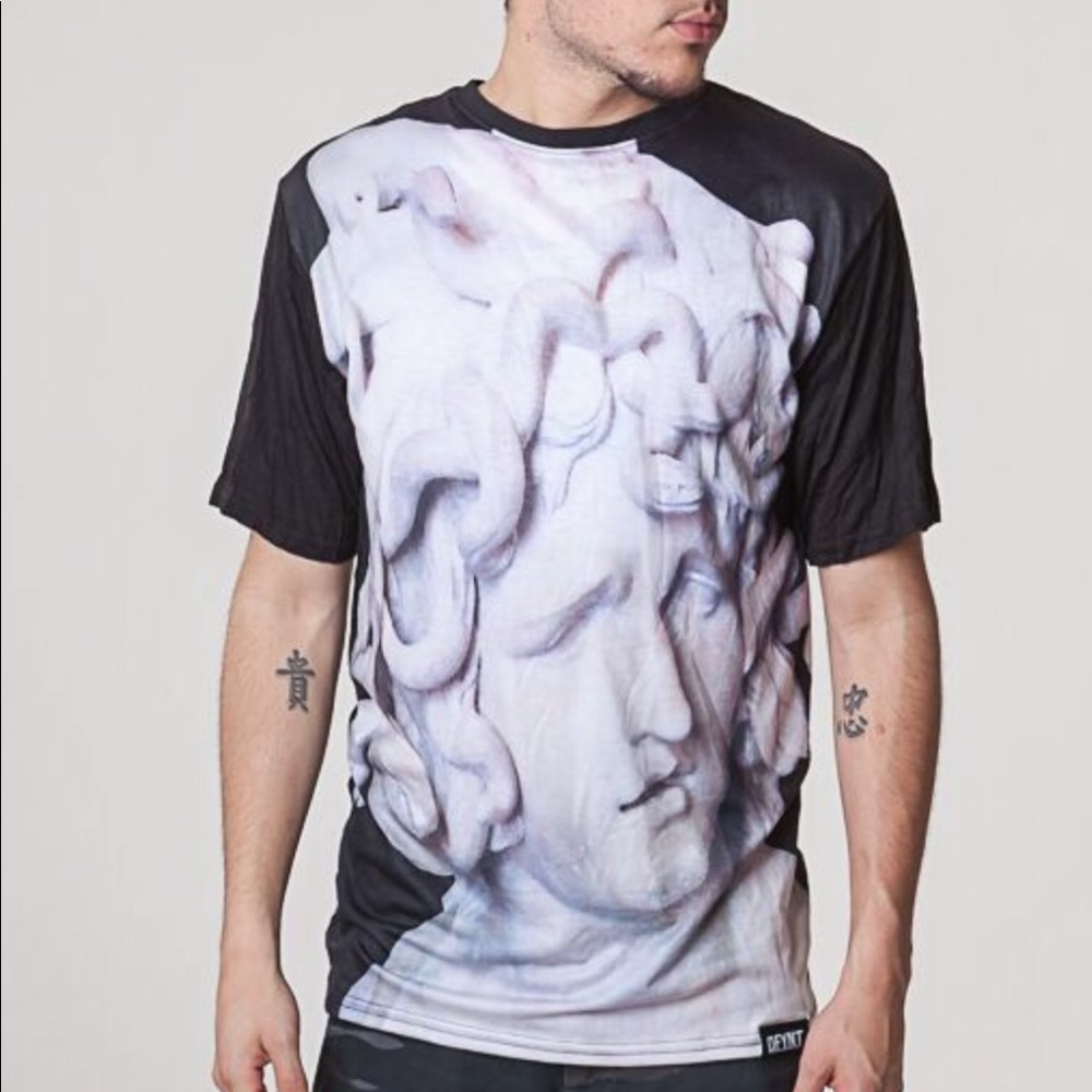 DFYANT Medusa Shirt